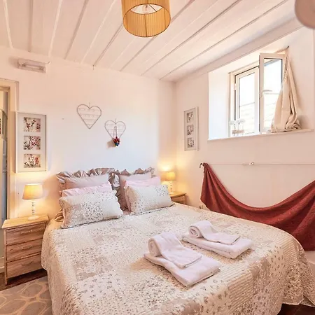 Bica Guest house Lisbon